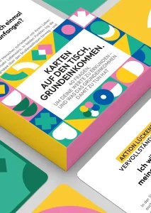 bunt gestaltete Karten mit Fragen und Antworten zum Thema Grundeinkommen